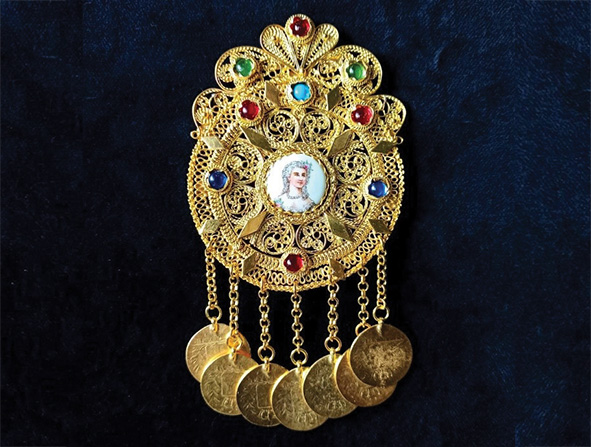 ellhniko-paradosiako-kosmima-synantisi-texnwn-kai-texnikwn